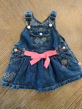 Vintage Oshkosh Overalls Denim Dress Jumper Vestbak 3-6M Floral Embroidered
